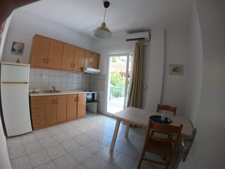 Magdalinos Apartments Néa Skióni Eksteriør bilde